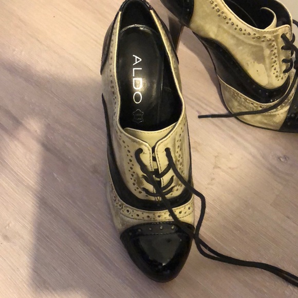 Aldo ankle shoe style boot - Picture 3 of 5